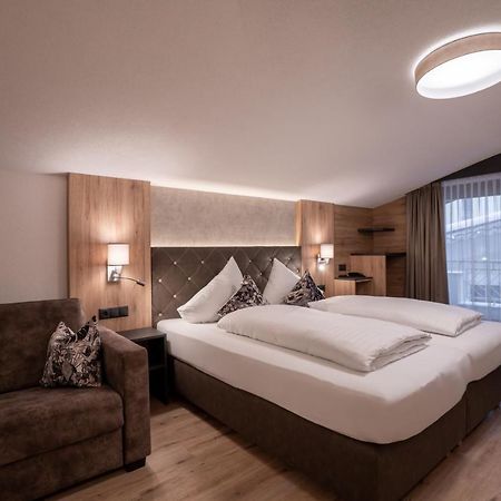 Alphotel Garni Salner Ischgl Exterior photo