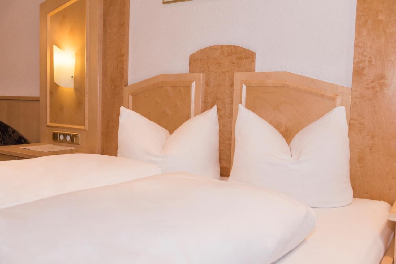 Alphotel Garni Salner Ischgl Exterior photo