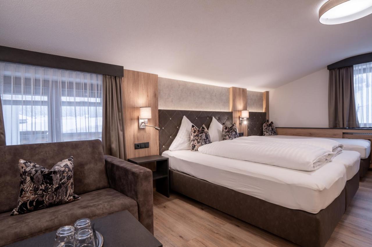 Alphotel Garni Salner Ischgl Exterior photo