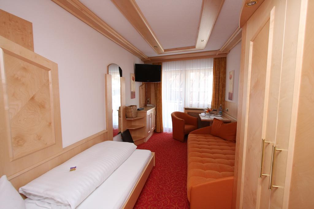 Alphotel Garni Salner Ischgl Exterior photo