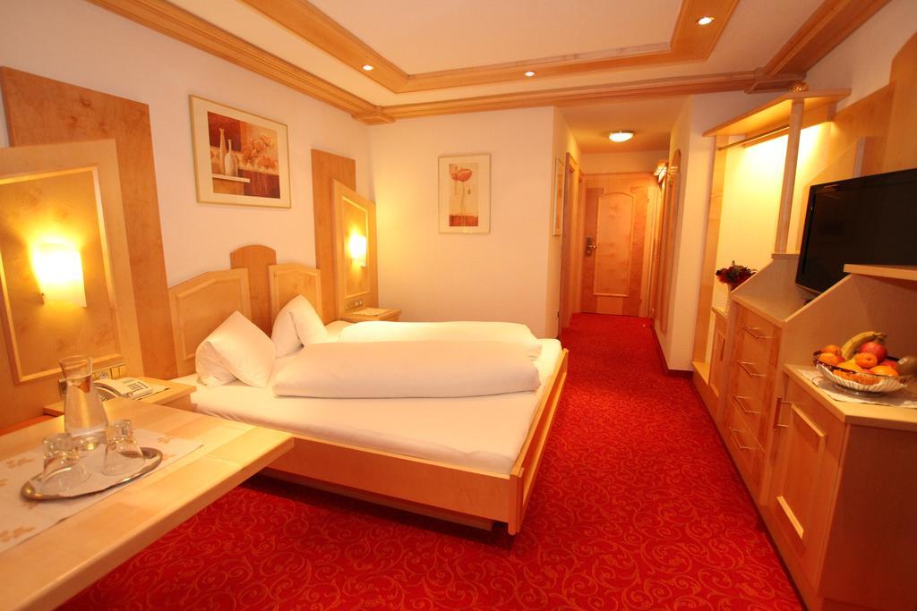 Alphotel Garni Salner Ischgl Exterior photo